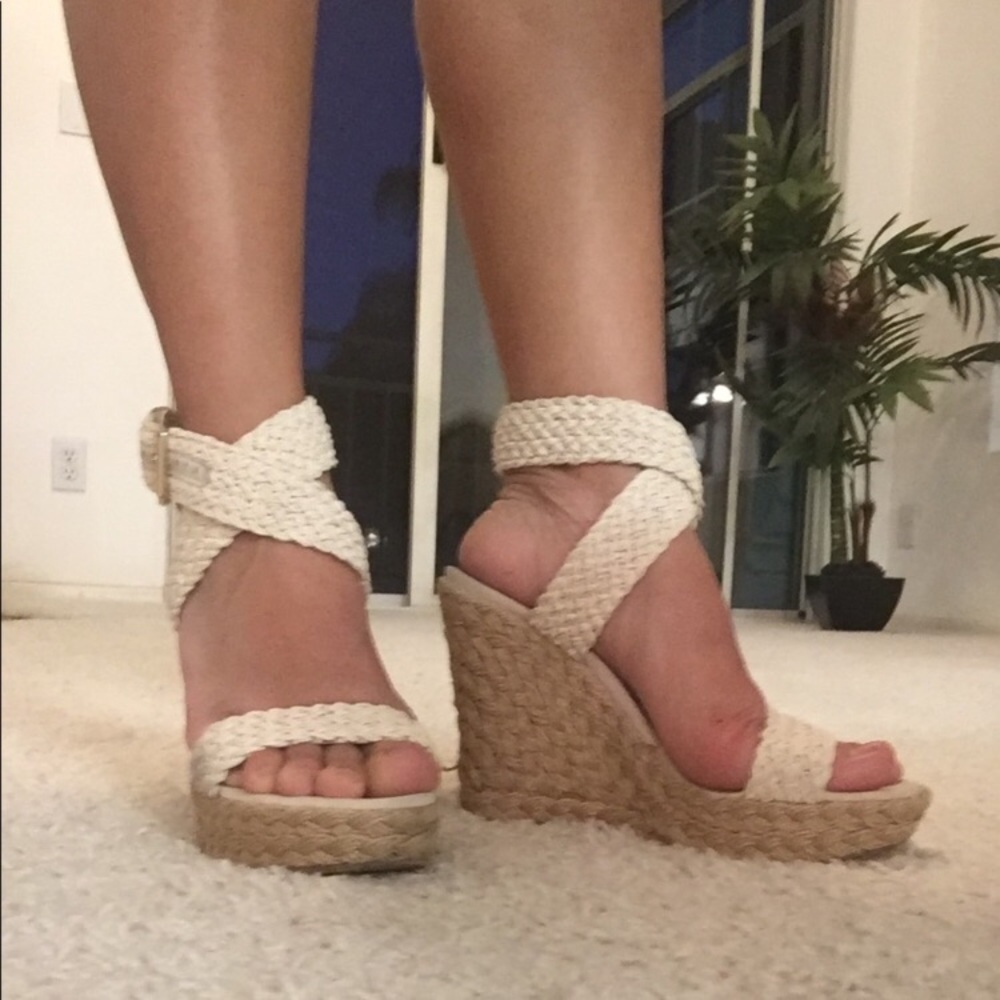 Stuart Weitzman ‘Alex’ Wedge